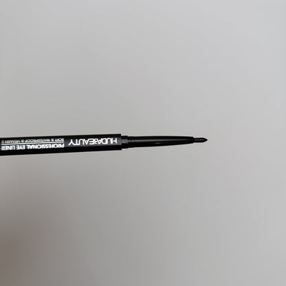 Huda Beauty Professional Eye Liner – Soft, Waterproof & Enriched with Vitamin E - Lotshop.pk