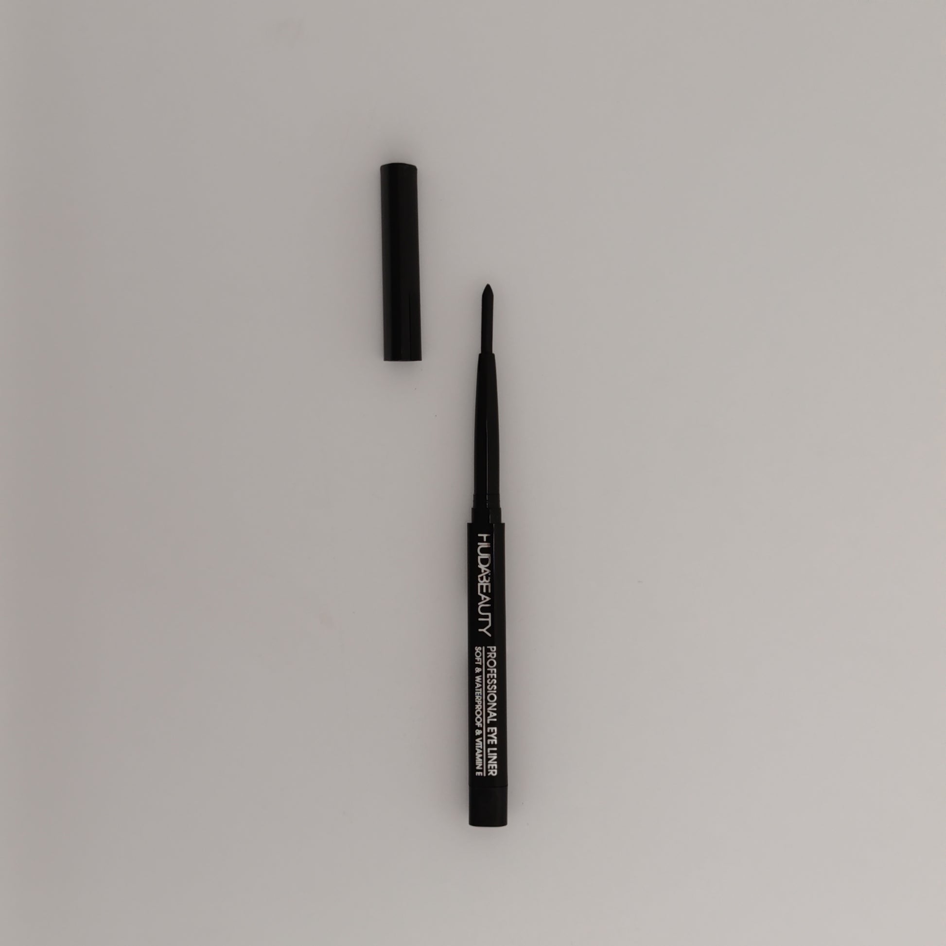 Huda Beauty Professional Eye Liner – Soft, Waterproof & Enriched with Vitamin E