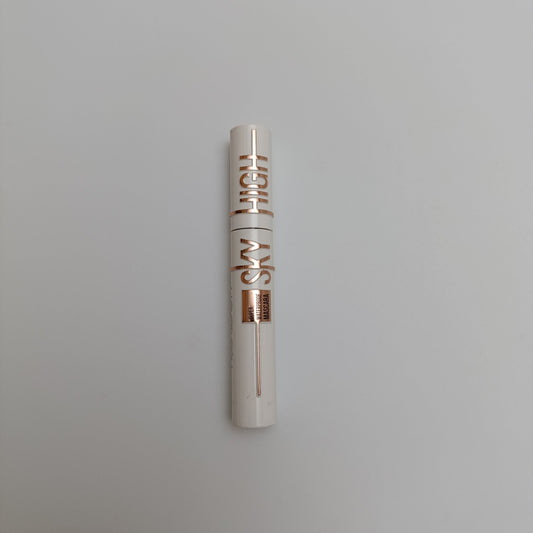 Huda Beauty Sky High Mascara – Super Waterproof Black | Full Volume & Limitless Length - Lotshop.pk