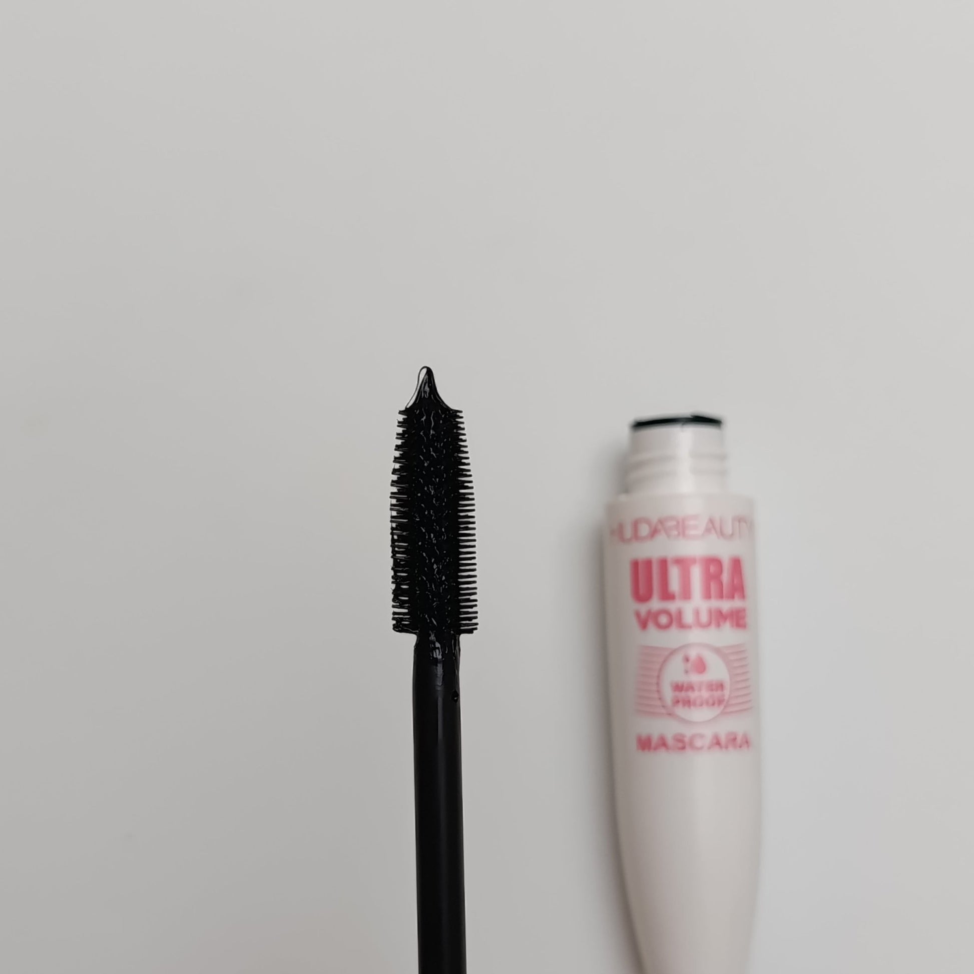 Huda Beauty Ultra Volume Waterproof Mascara – Long - Lasting Curl & Lift - Lotshop.pk
