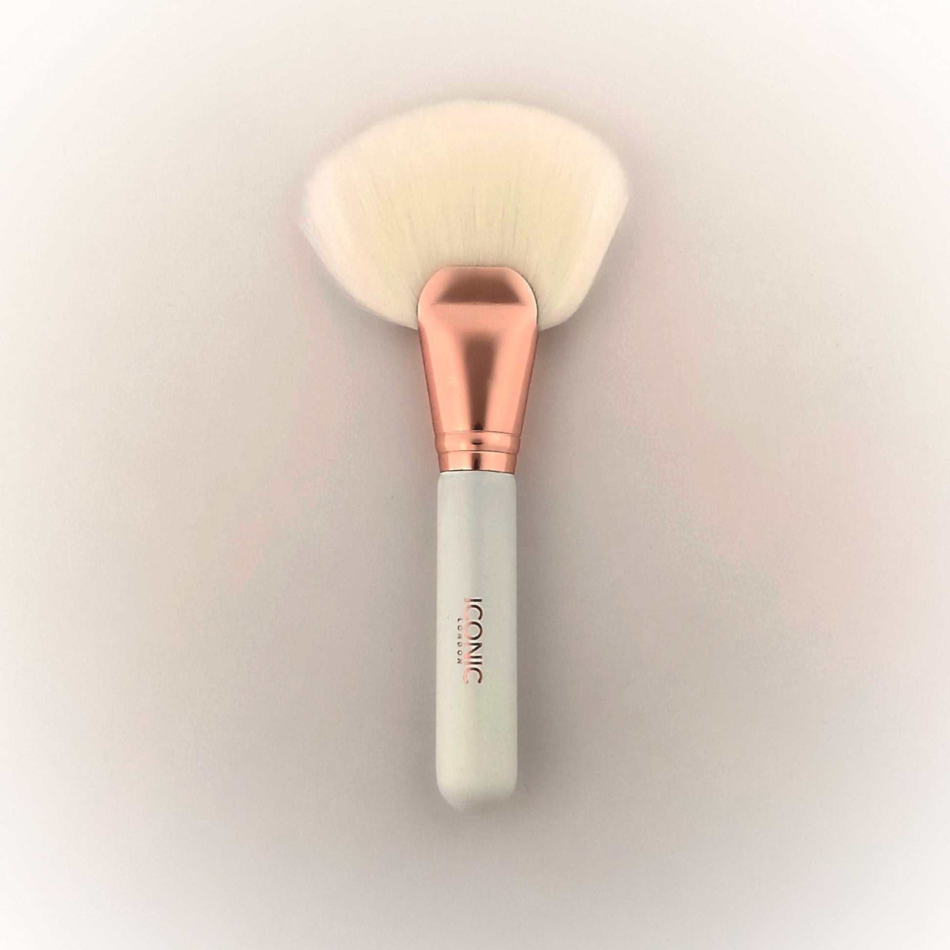 Iconic London Fan Makeup Brush - Flawless Finishing & Highlighting Tool - Lotshop.pk