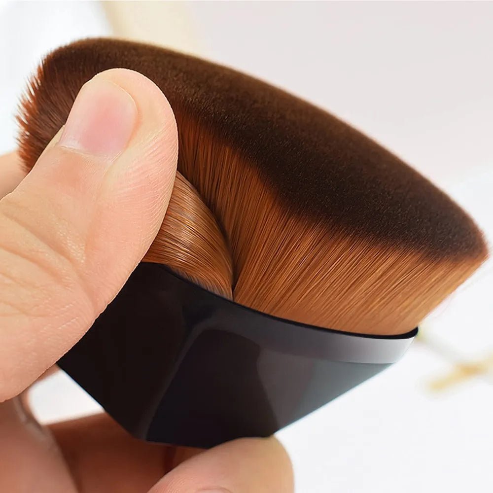 Kabuki Hexagonal Foundation Makeup Brush at Lotshop.pk