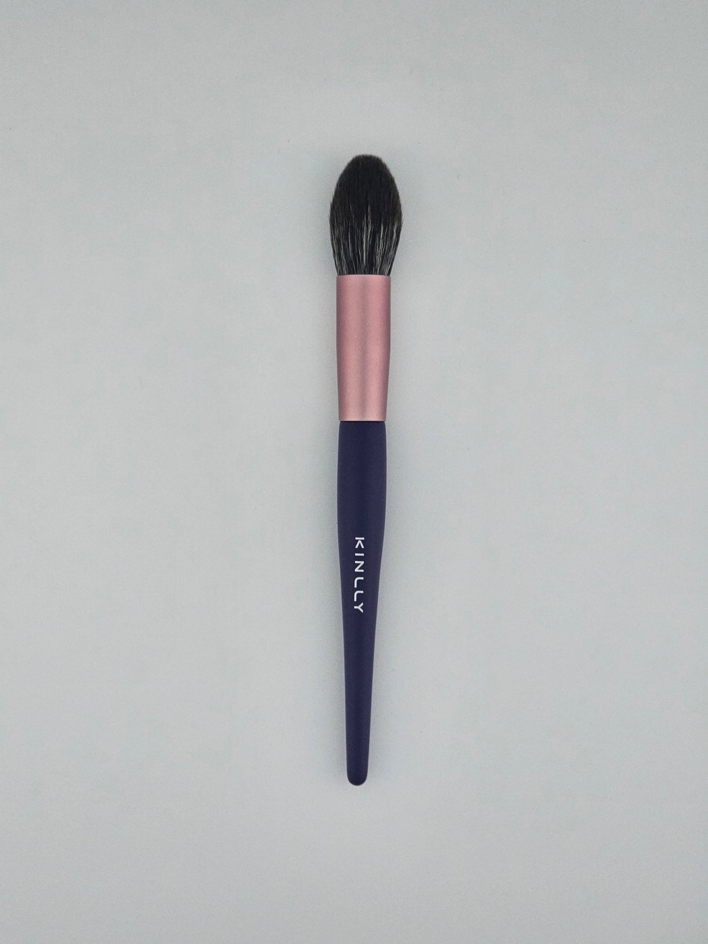 KINLLY Tapered Blush Brush - Precision Application & Flawless Finish - Lotshop.pk