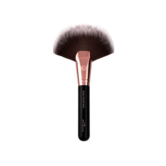 Luvia E210 Prime Fan Makeup Brush – Professional Highlighting & Finishing Brush - Lotshop.pk