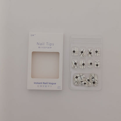 Luxury Decorative Nail Tips Nail Patches– Instant Salon - Perfect Nails 💅✨ - Lotshop.pk