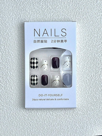 Luxury Decorative Nail Tips Nail Patches– Instant Salon - Perfect Nails 💅✨ - Lotshop.pk