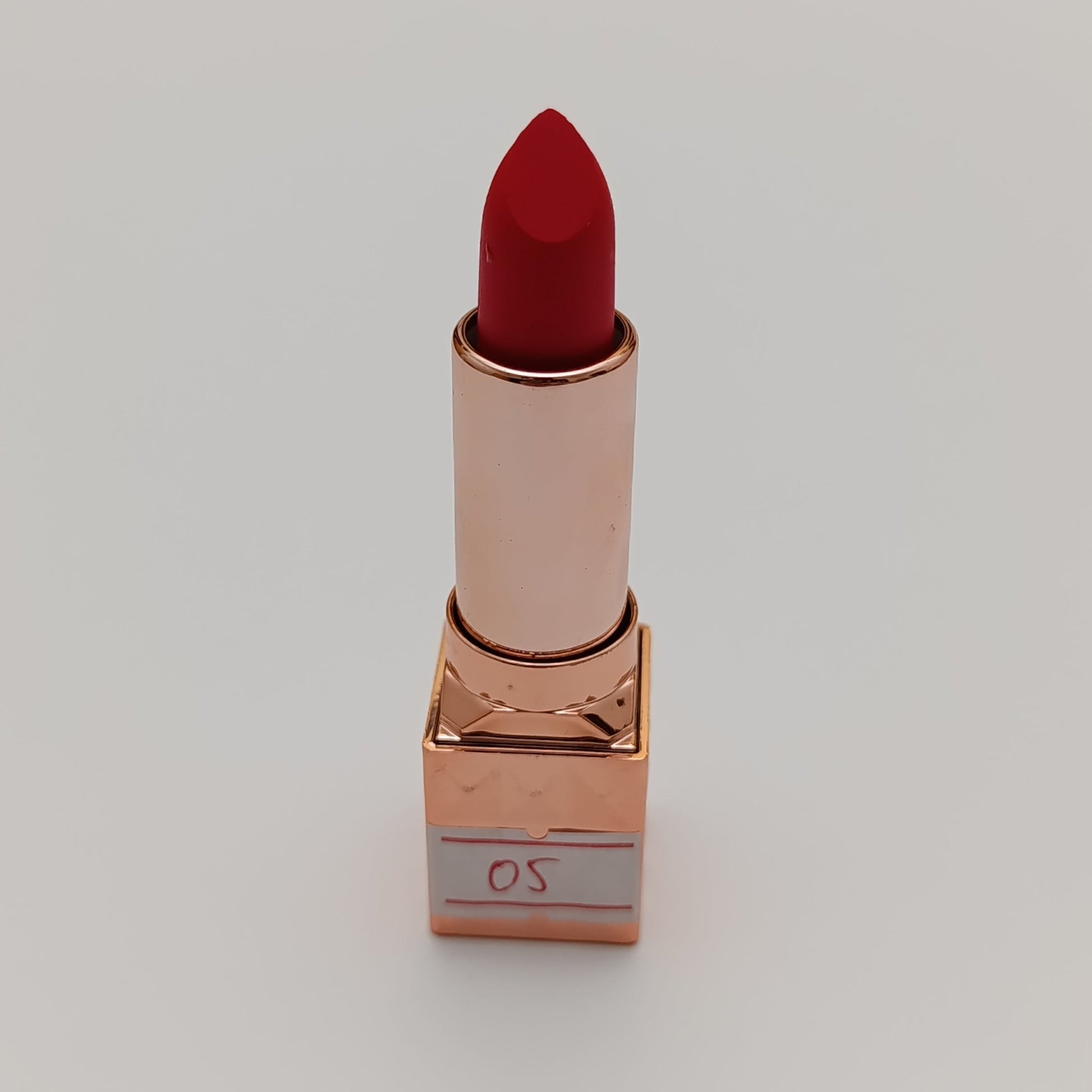 Luxury Lipstick Gold – Long - Lasting, Bold & Beautiful 12 - Shades | Lotshop.pk - Lotshop.pk