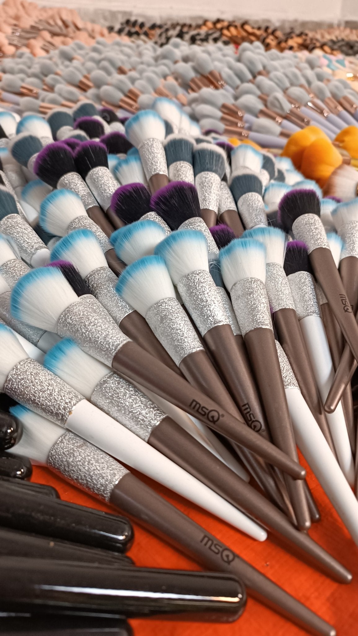 Makeup Brushes Mix In Kgs - Lotshop.pk