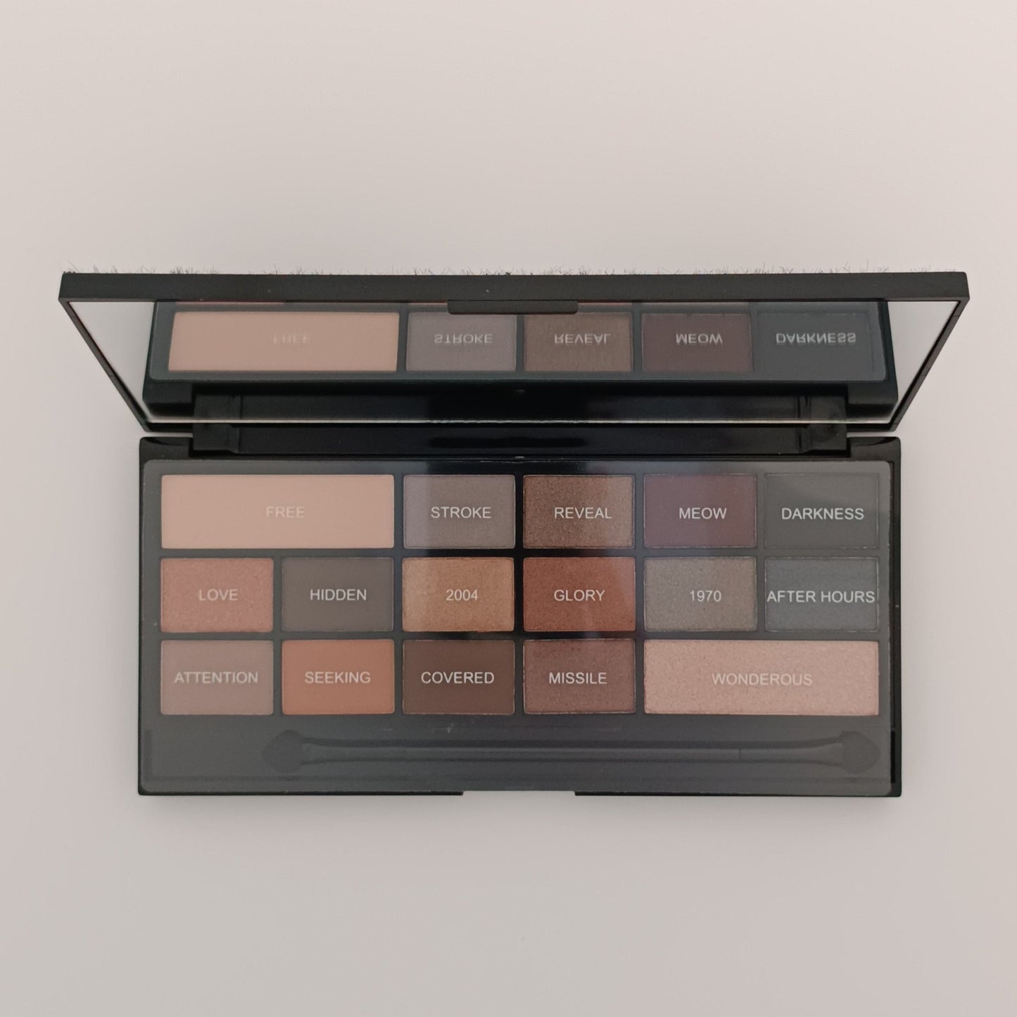 Makeup Revolution I ♡ Makeup Naked Underneath Eyeshadow Palette | Versatile Shades - Lotshop.pk