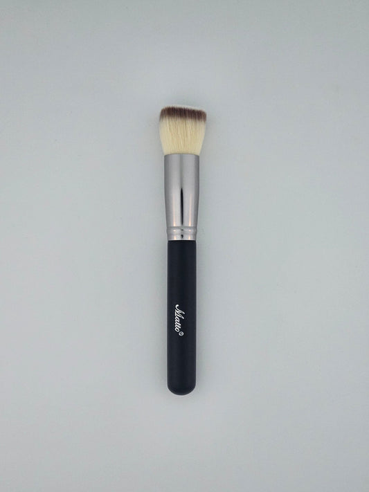 Matto Flat Top Foundation Brush | Smooth & Flawless Coverage - Lotshop.pk