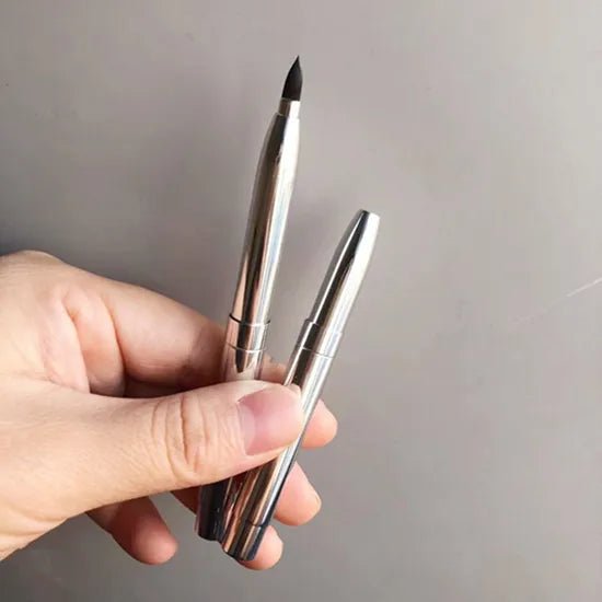 Professional Retractable Lip Brush – Flawless Lip Application - Lotshop.pk