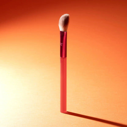 Real Techniques 105 Light Lift Concealer Brush – Limited Edition Solar Power - Lotshop.pk