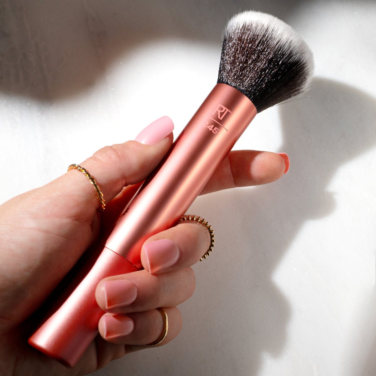 Real Techniques 245 Everything Face Brush – For Foundation, Powder & Bronzer | Lotshop.pk - Lotshop.pk