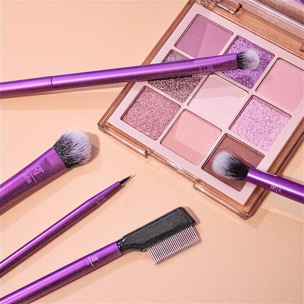 Real Techniques Enhanced Eye Set – Professional Eye Makeup Brush Kit (5 Pcs + Case) - Lotshop.pk