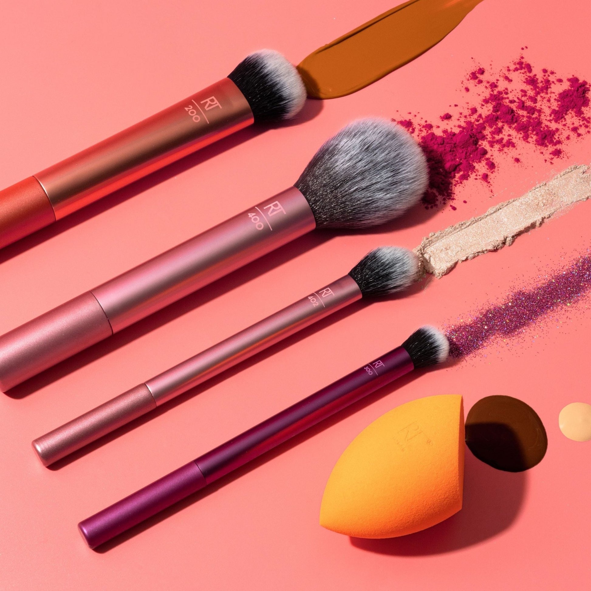 Real Techniques Everyday Essentials Makeup Brush Set – Flawless Face, Eye & Cheek in One Kit! 💄✨ - Lotshop.pk
