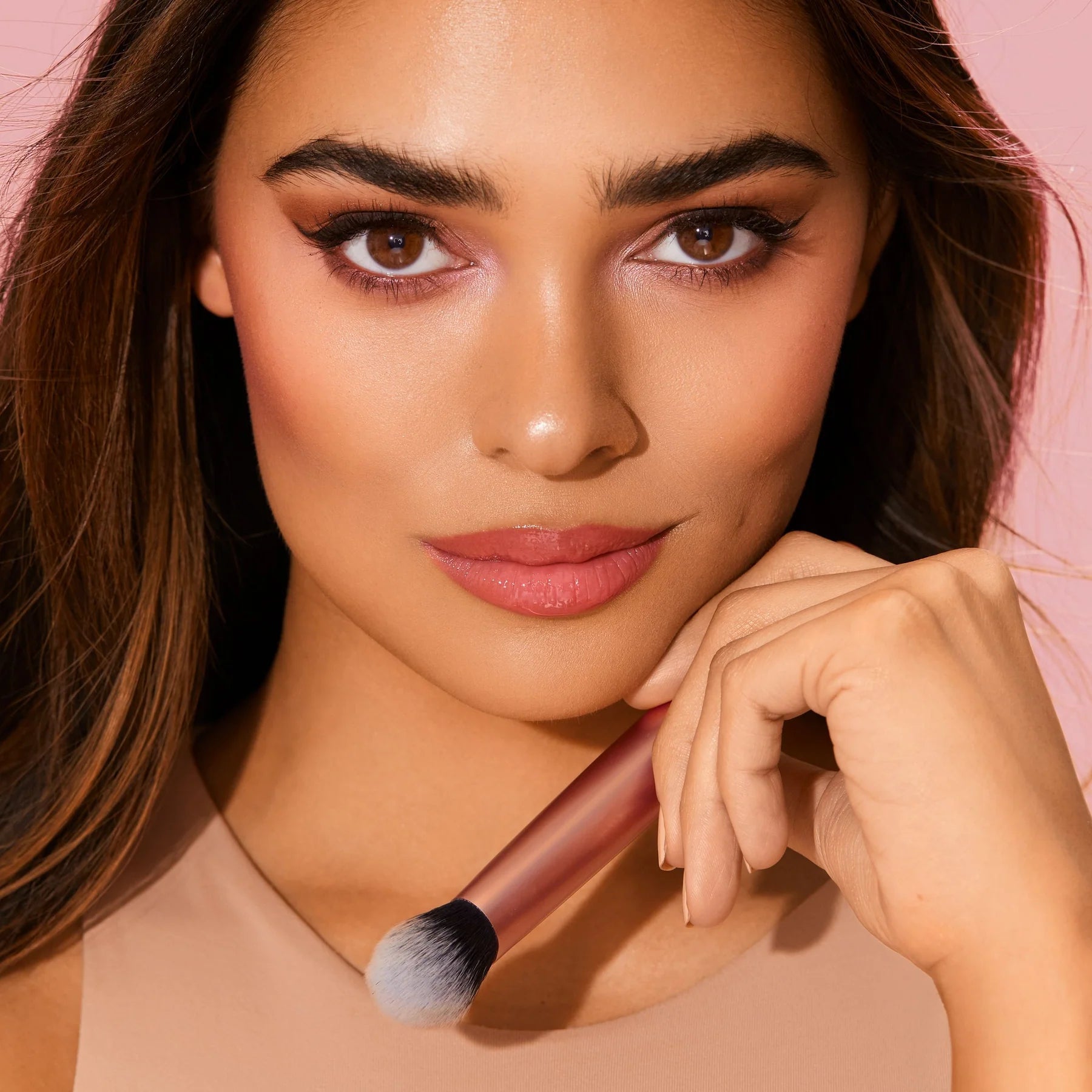 Real Techniques Expert Face Brush – RT 200 Foundation Brush - Lotshop.pk