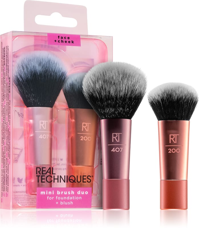 Real Techniques Mini Brush Duo RT 407 and RT 200 for foundation and blush available in Pakistan