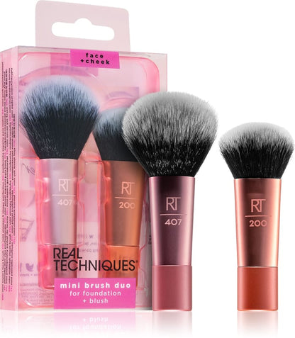 Real Techniques Mini Brush Duo RT 407 and RT 200 for foundation and blush available in Pakistan