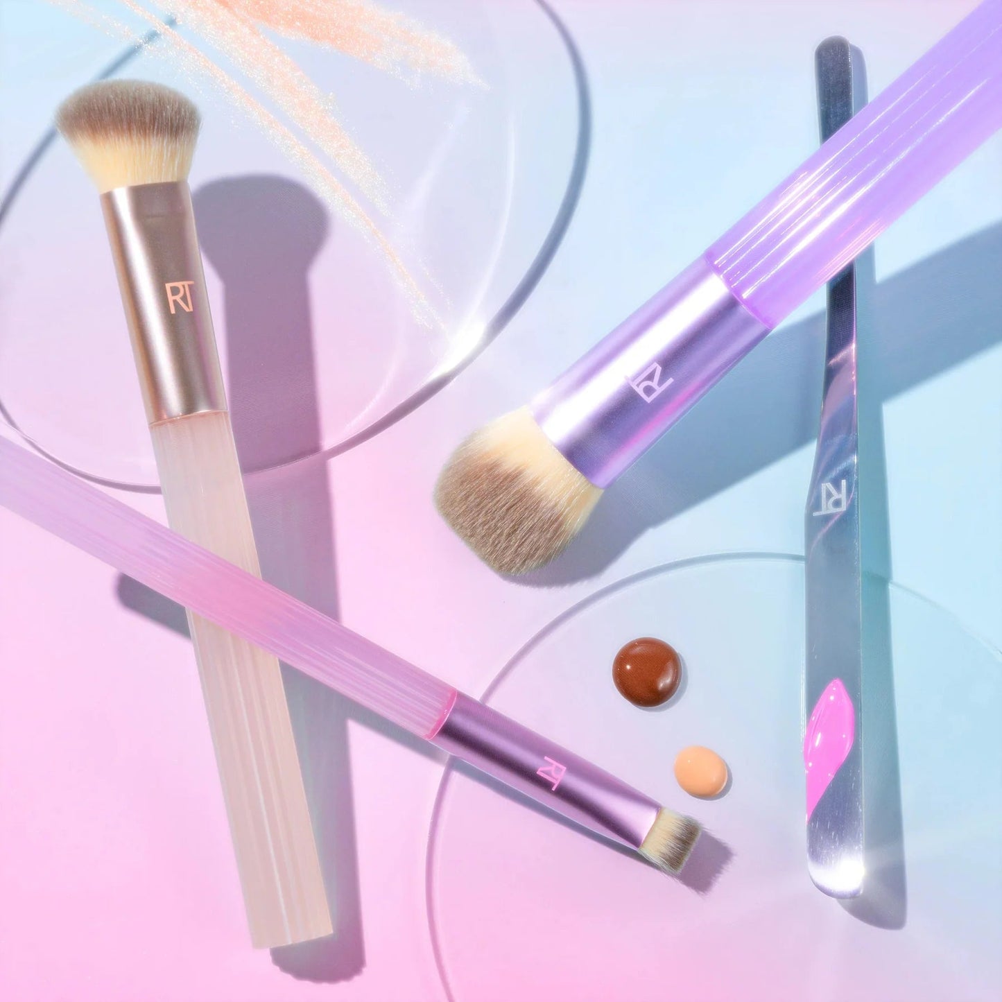 Real Techniques Plumped Up Base Set – Pastel Pop Limited Edition Brush Kit - Lotshop.pk