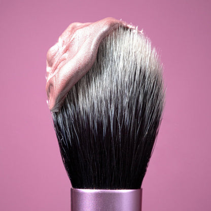 Real Techniques RT 402 Setting Brush – Precision Powder & Highlight Brush - Lotshop.pk