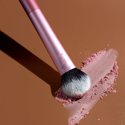 Real Techniques RT 449 Tapered Cheek Makeup Brush for Blush, Contour & Highlighter Pakistan