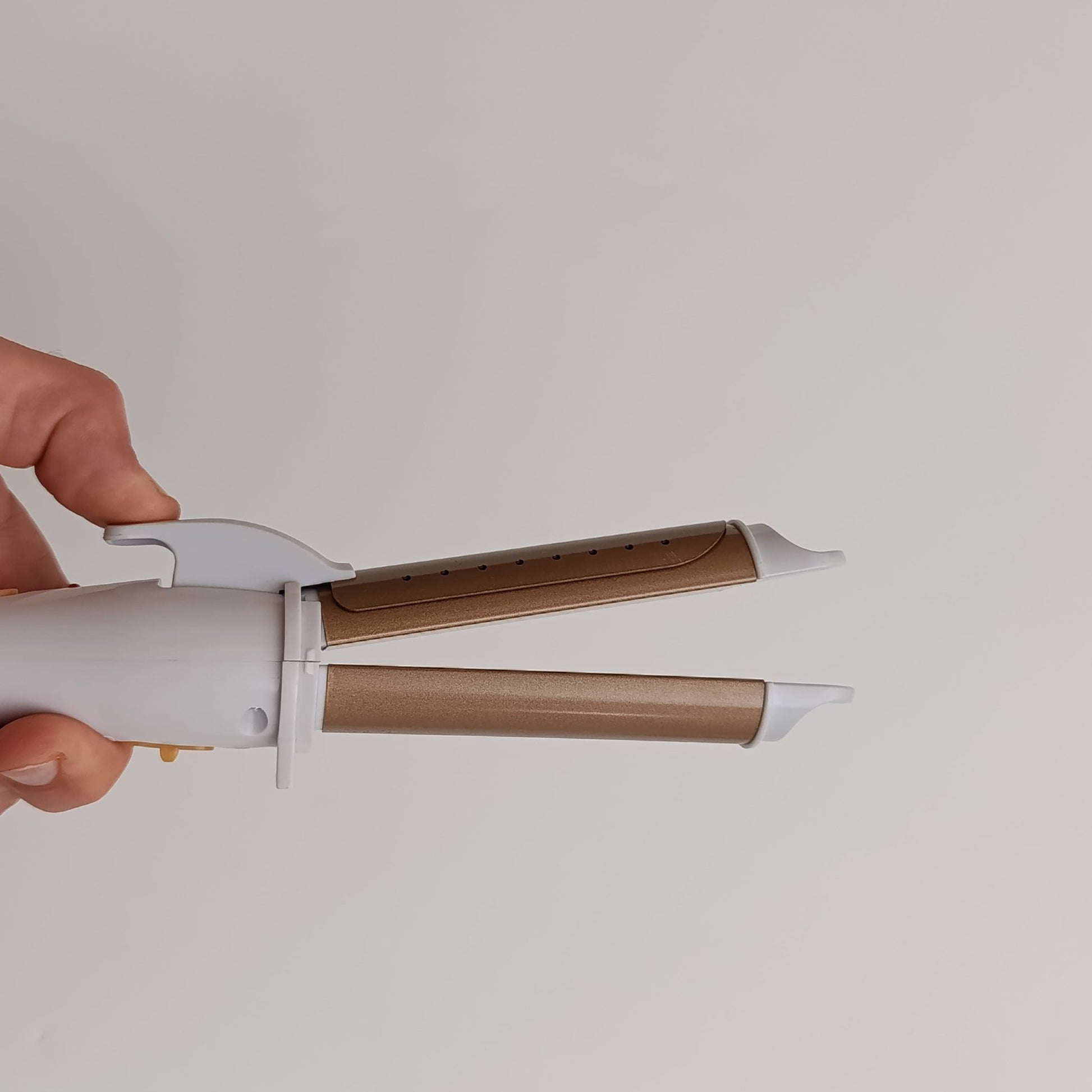 Remington Professional Hair Straightner & Curler – 30s Fast Heating | 200°C Salon Temperature - Lotshop.pk