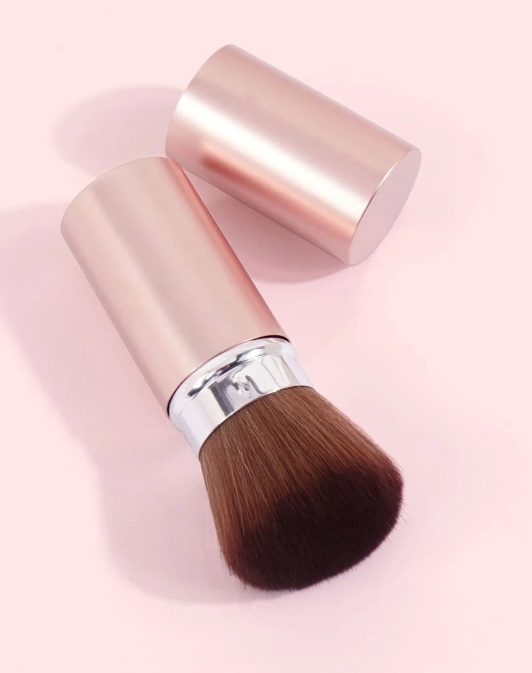 Retractable Kabuki Brush - Ultimate On - the - Go Makeup Tool - Lotshop.pk