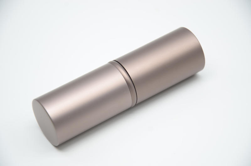 Retractable Kabuki Brush - Ultimate On - the - Go Makeup Tool - Lotshop.pk