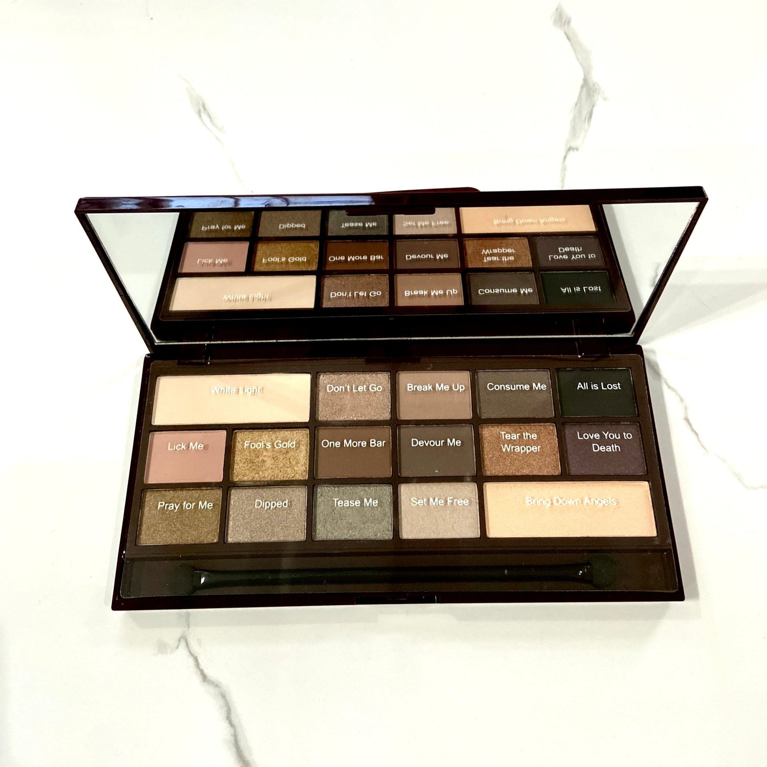 Revolution Wonder Palette I Heart Chocolate - Lotshop.pk