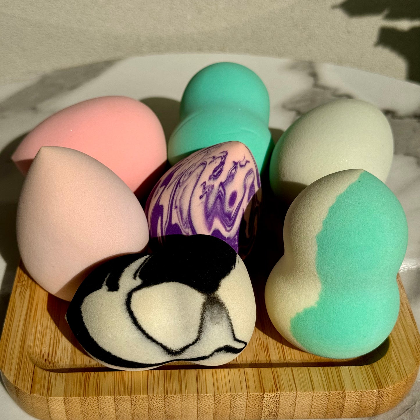 Beauty Blender Makeup Sponge - Flawless, Streak-Free Application for Every Look