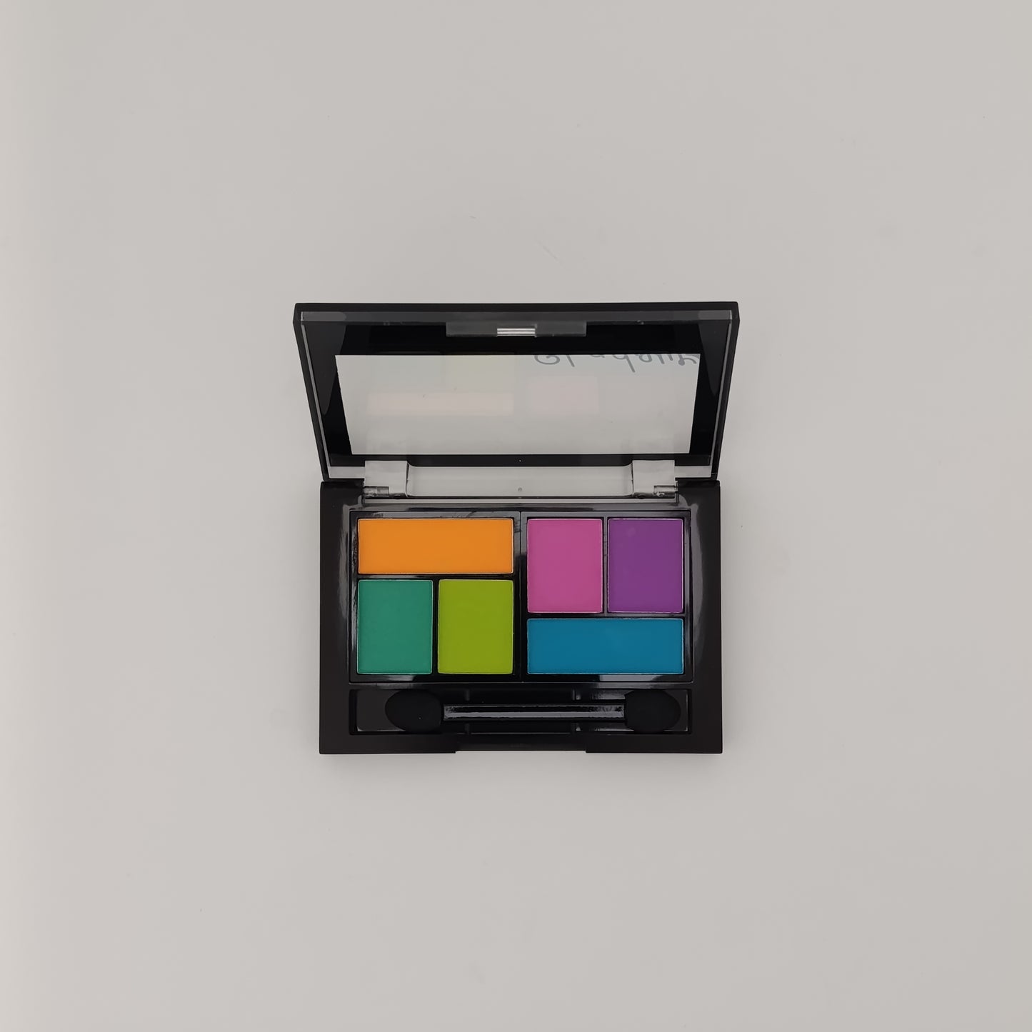 Ushas 6-Color Mini Shadow Palette – Compact Eyeshadow Kit with Dual-Ended Applicator