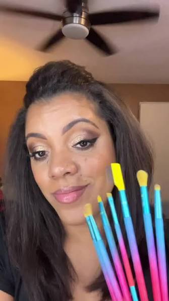 Real Techniques Electric Love Extra AF Eye Kit – Limited Edition Eye Makeup Brush Set