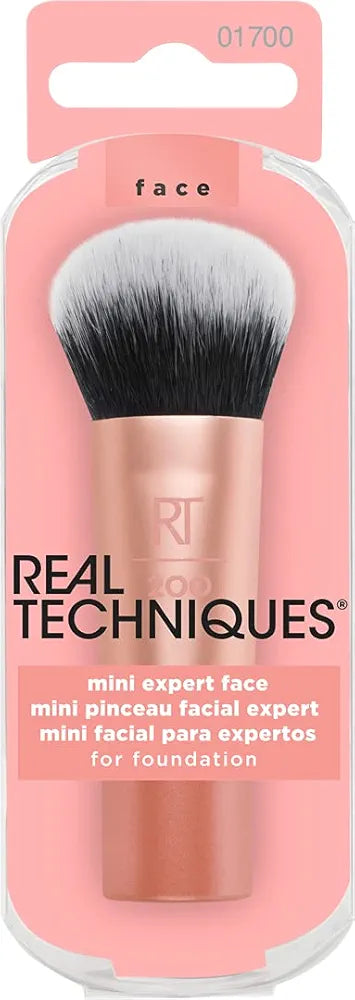 Real Techniques Mini Expert Face Brush RT-200 – Travel-Size Foundation Tool | Airbrushed Finish On-the-Go