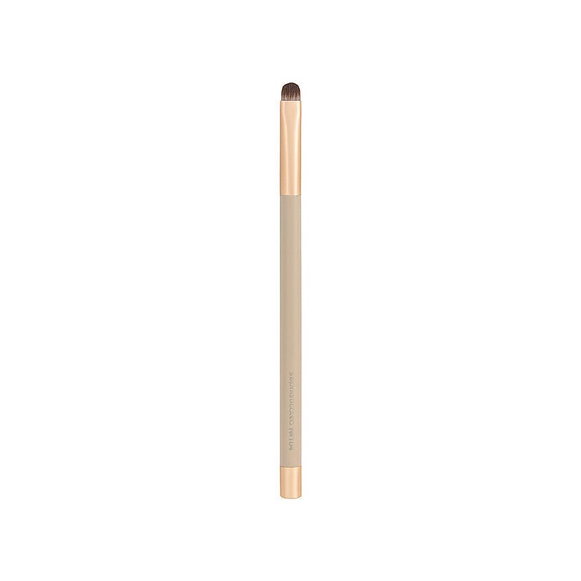 Sophisticated №104 Eye Smudge Brush – Precision Smudging and Perfect Eye Detailing | Lotshop.pk - Lotshop.pk