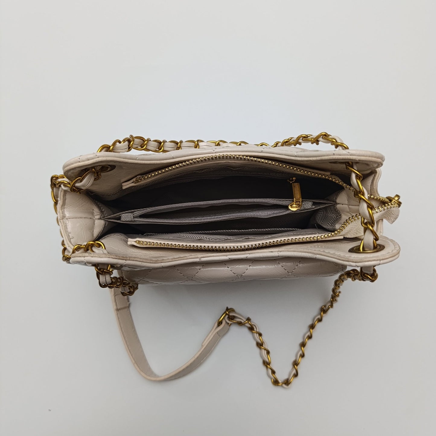 White Quilted Gold Chain Shoulder Bag – Luxury Crossbody Purse - 9001 - Lotshop.pk